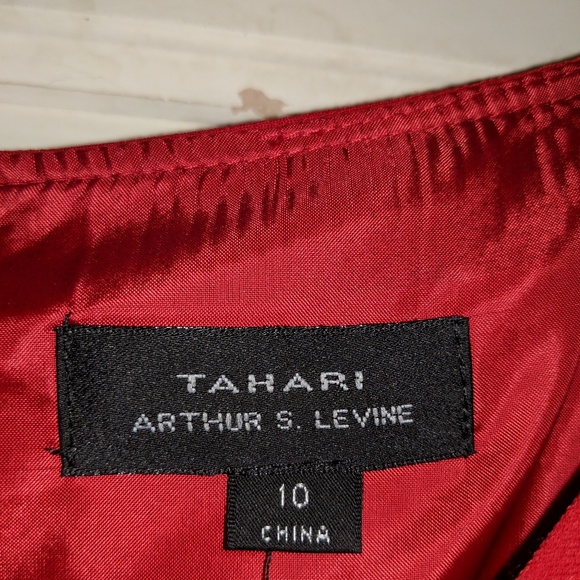 Dress - Picture 3 of 3